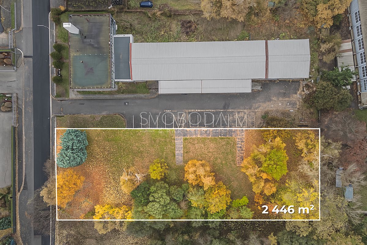 Prodej komerčního pozemku 2446 m² – fotografie 3