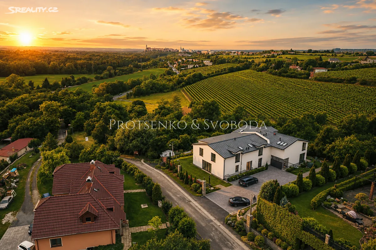 Prodej rodinného domu 151 m², pozemek 435 m² – pohled 2