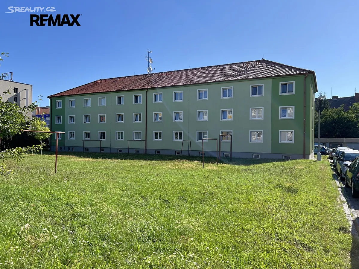 Pronájem bytu 1+1 29 m², Sukova