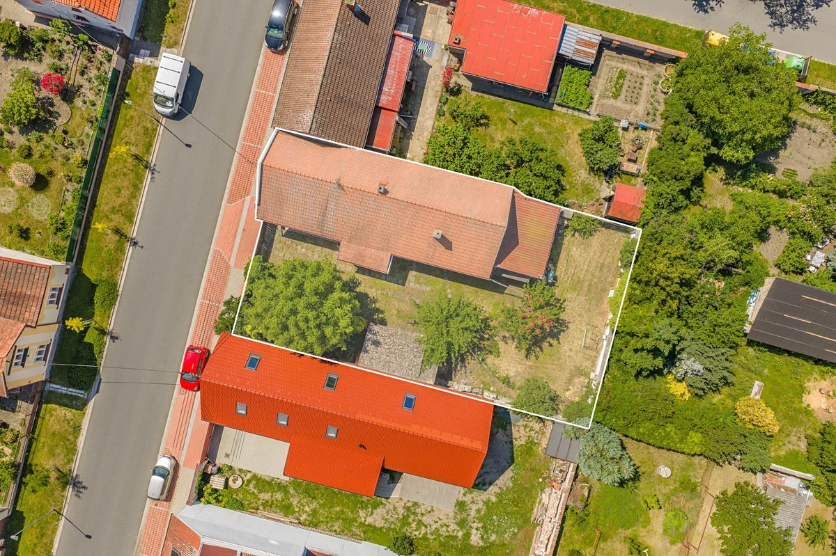 Prodej rodinného domu 72 m², pozemek 529 m² – fotografie 2