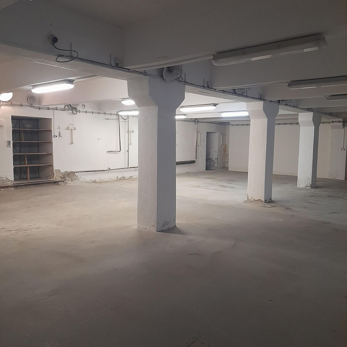 Pronájem skladového prostoru 205 m², Brno – fotka 1 z 3