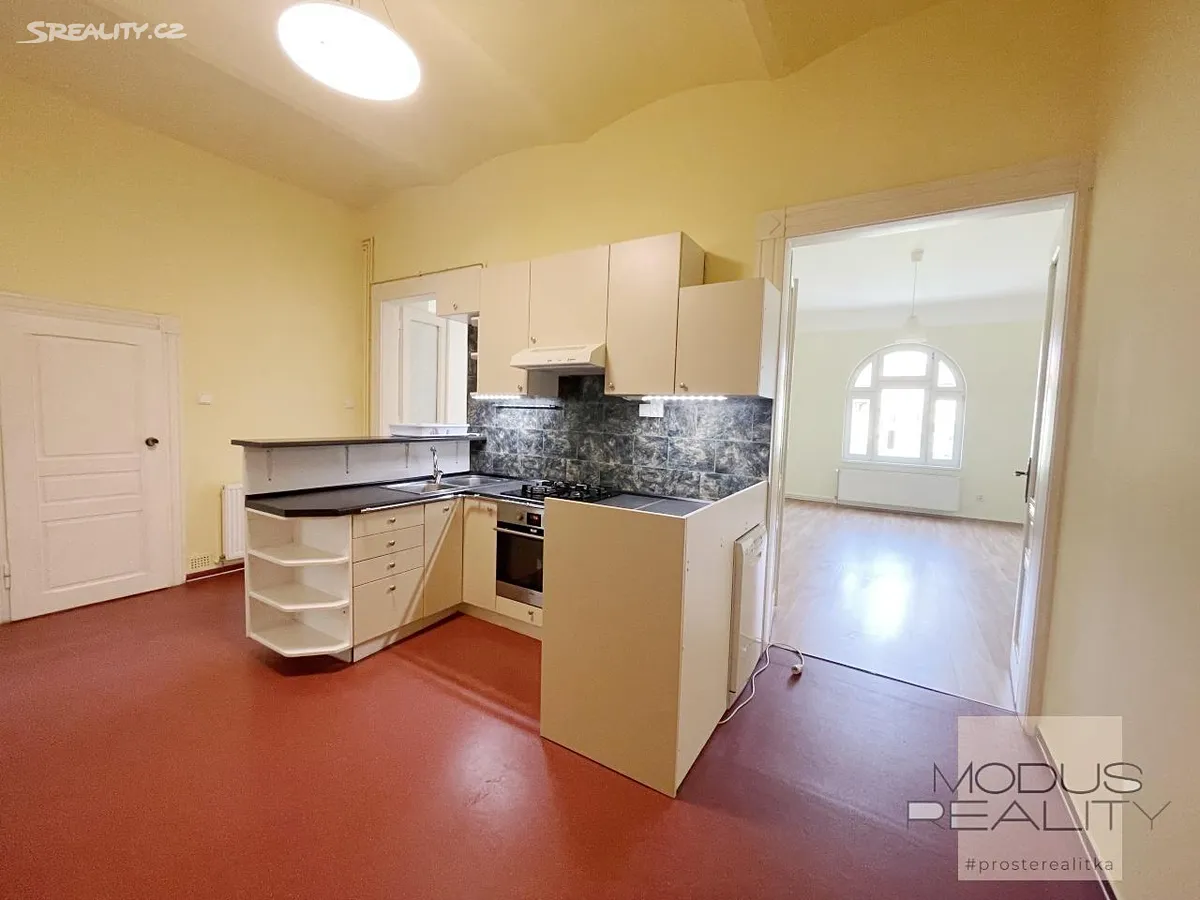 Pronájem bytu 3+1 95 m² – pohled 3