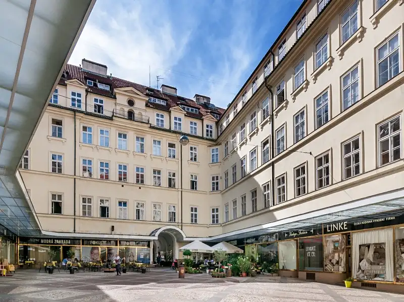 Pronájem bytu 4+1 163 m², Praha – náhled fotky 2