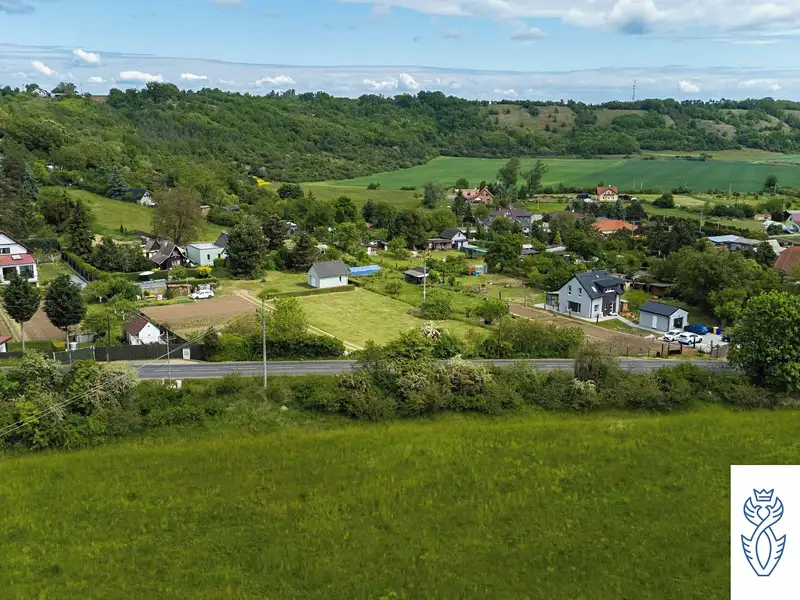 Prodej stavebního pozemku 6565 m², Žatec – náhled fotky 1