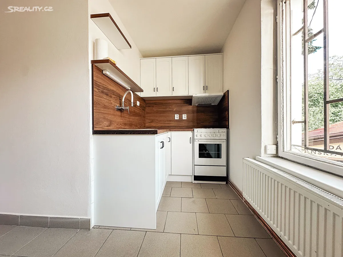 Pronájem kanceláře 43 m² – pohled 3