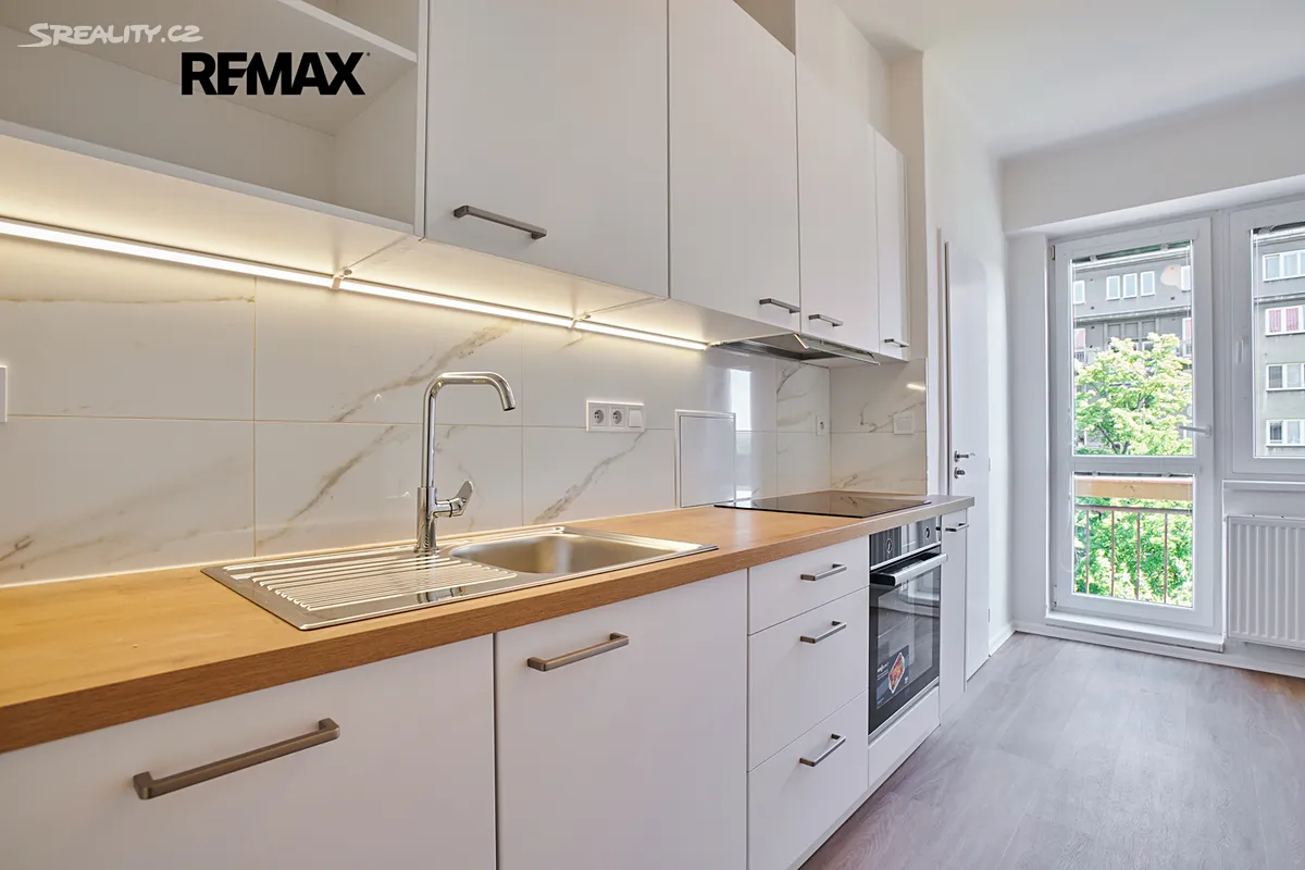 Pronájem bytu 2+1 73 m² – pohled 4