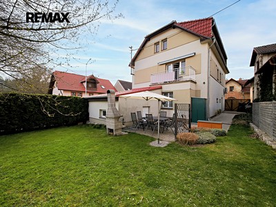 Prodej  rodinného domu 220 m², pozemek 322 m²