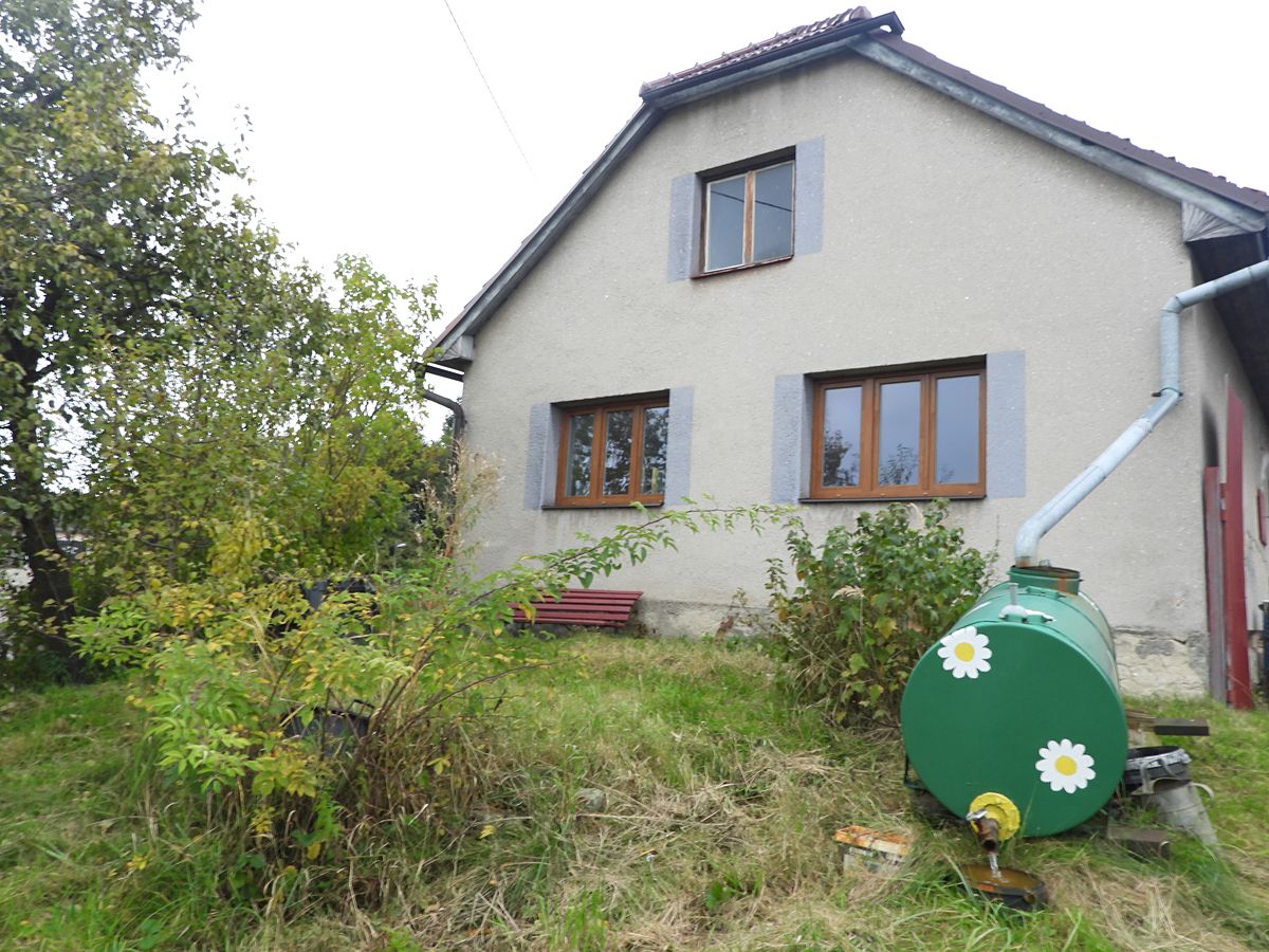 Prodej rodinného domu 174 m², pozemek 681 m², Kamenná – fotka 1 z 3