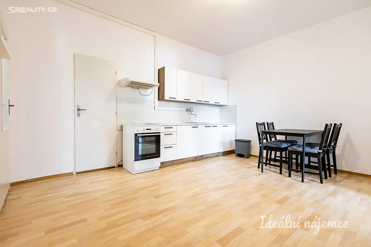 Pronájem bytu 2+kk 46 m² – pohled 3