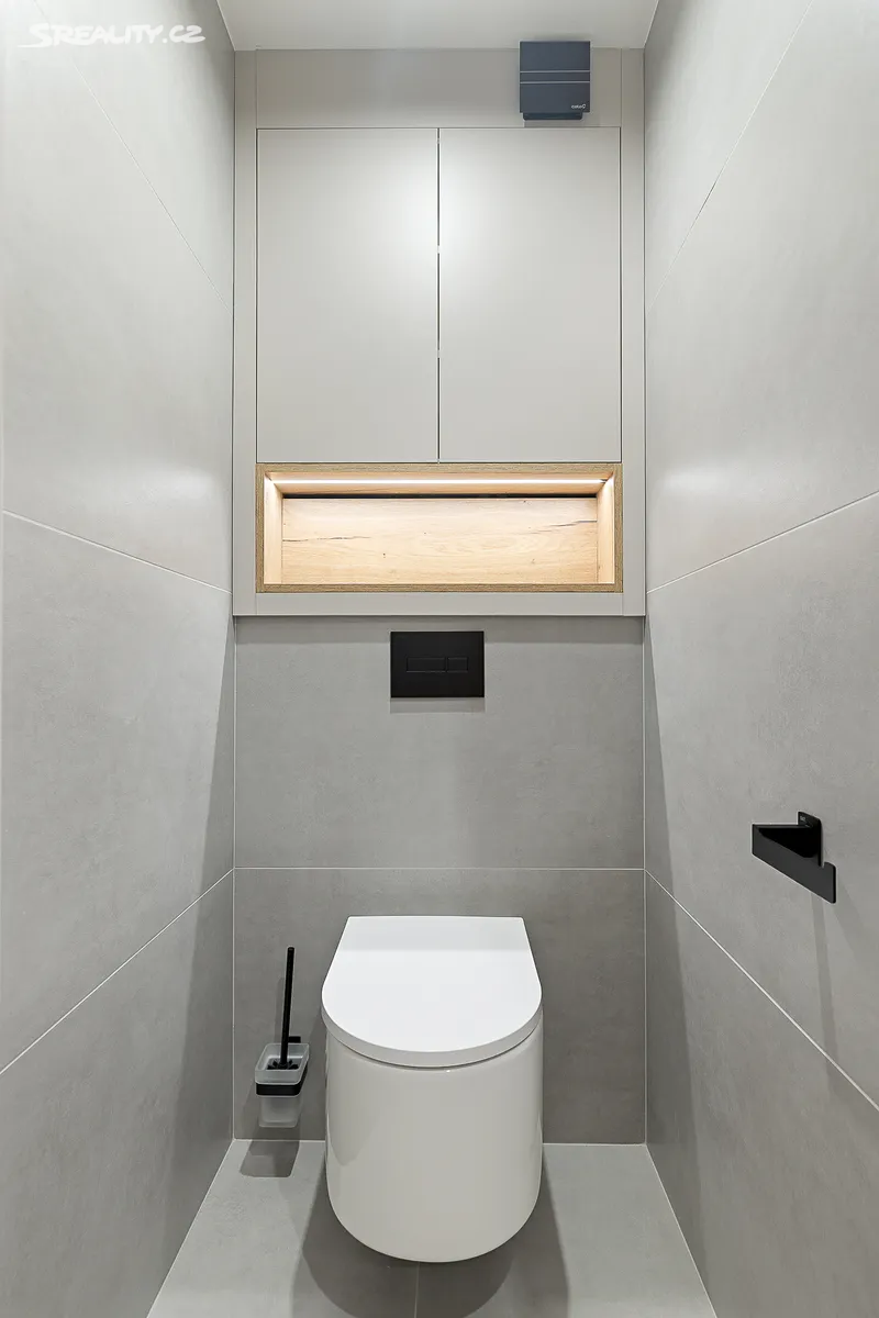 Pronájem bytu 2+1 54 m² – pohled 6