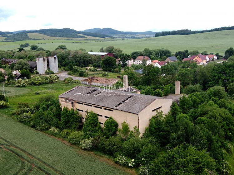 Prodej pozemku, 8 620 m² (2 z 7)
