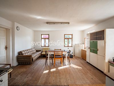 Prodej rodinného domu 450 m², pozemek 1304 m²