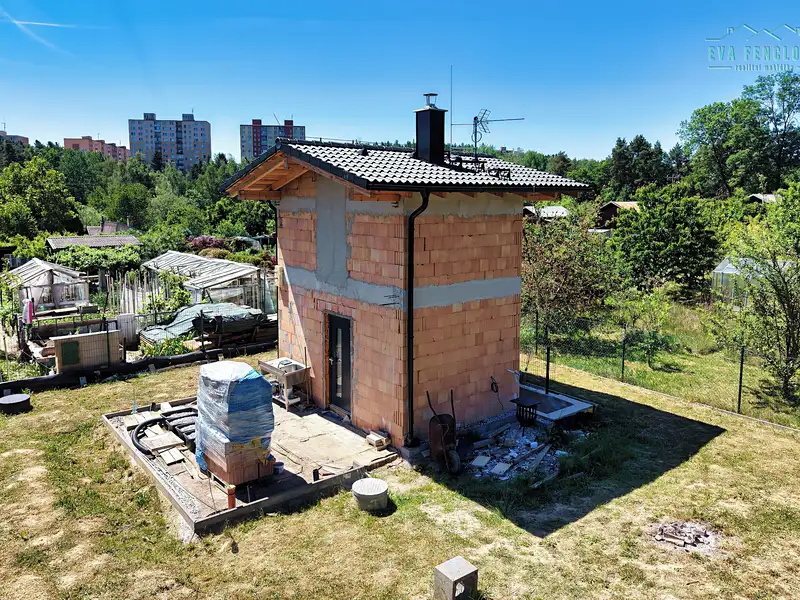 Prodej chaty 16 m², pozemek 410 m², Plzeň – náhled fotky 2