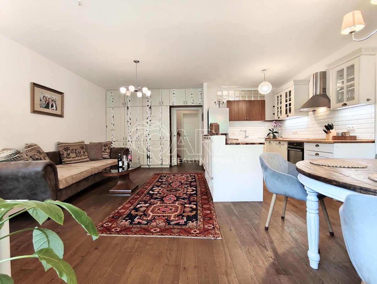 Pronájem bytu 3+kk 81 m²