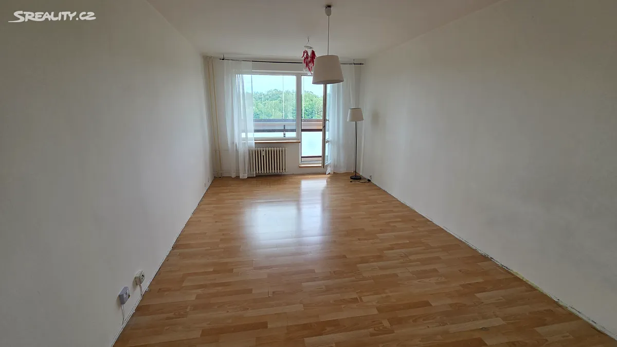 Prodej bytu 2+1 56 m² – pohled 2