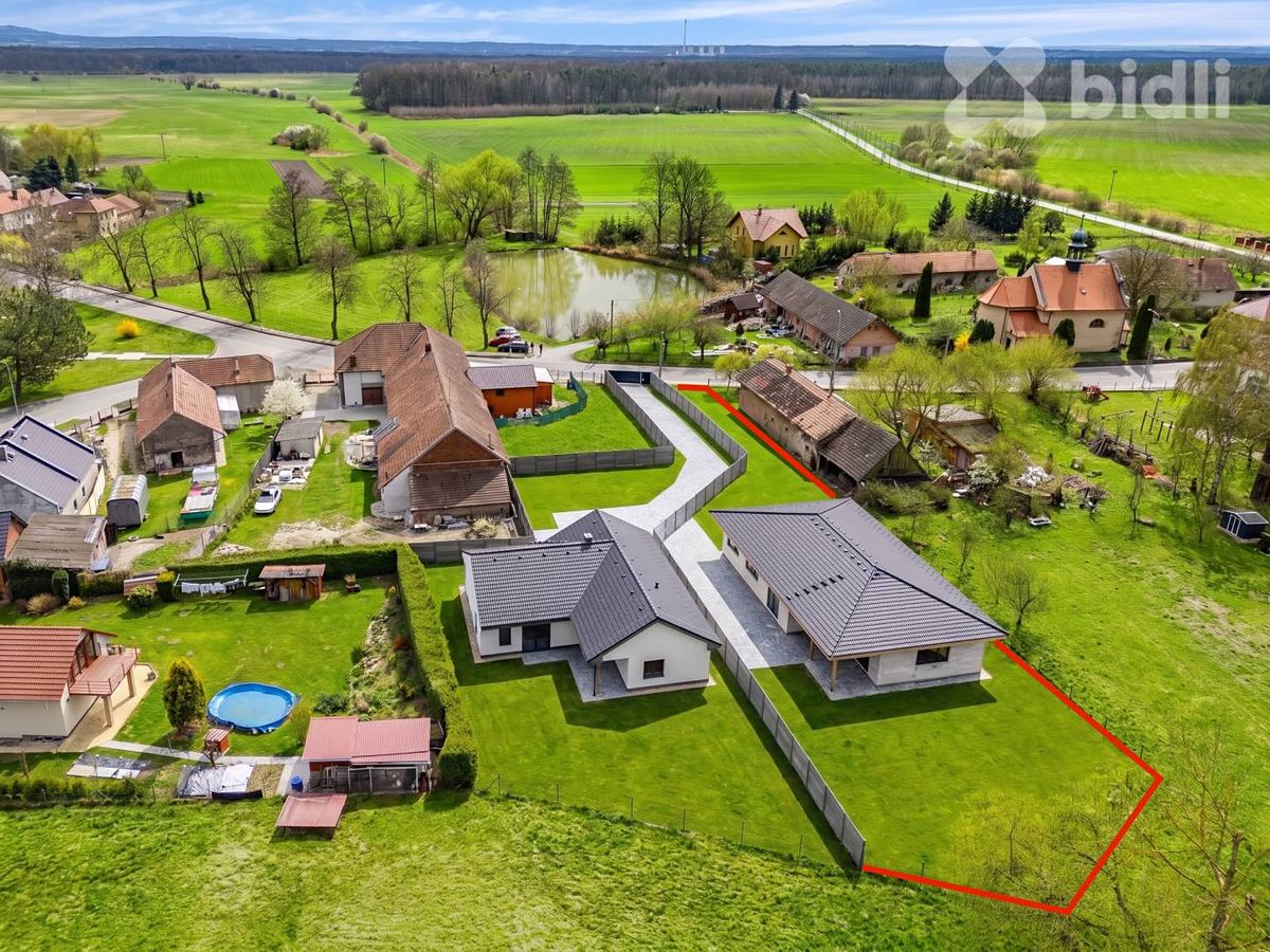 Prodej rodinného domu 183 m², pozemek 1032 m²