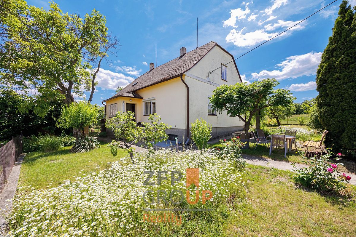 Prodej rodinného domu 193 m², pozemek 1906 m² – fotografie 2
