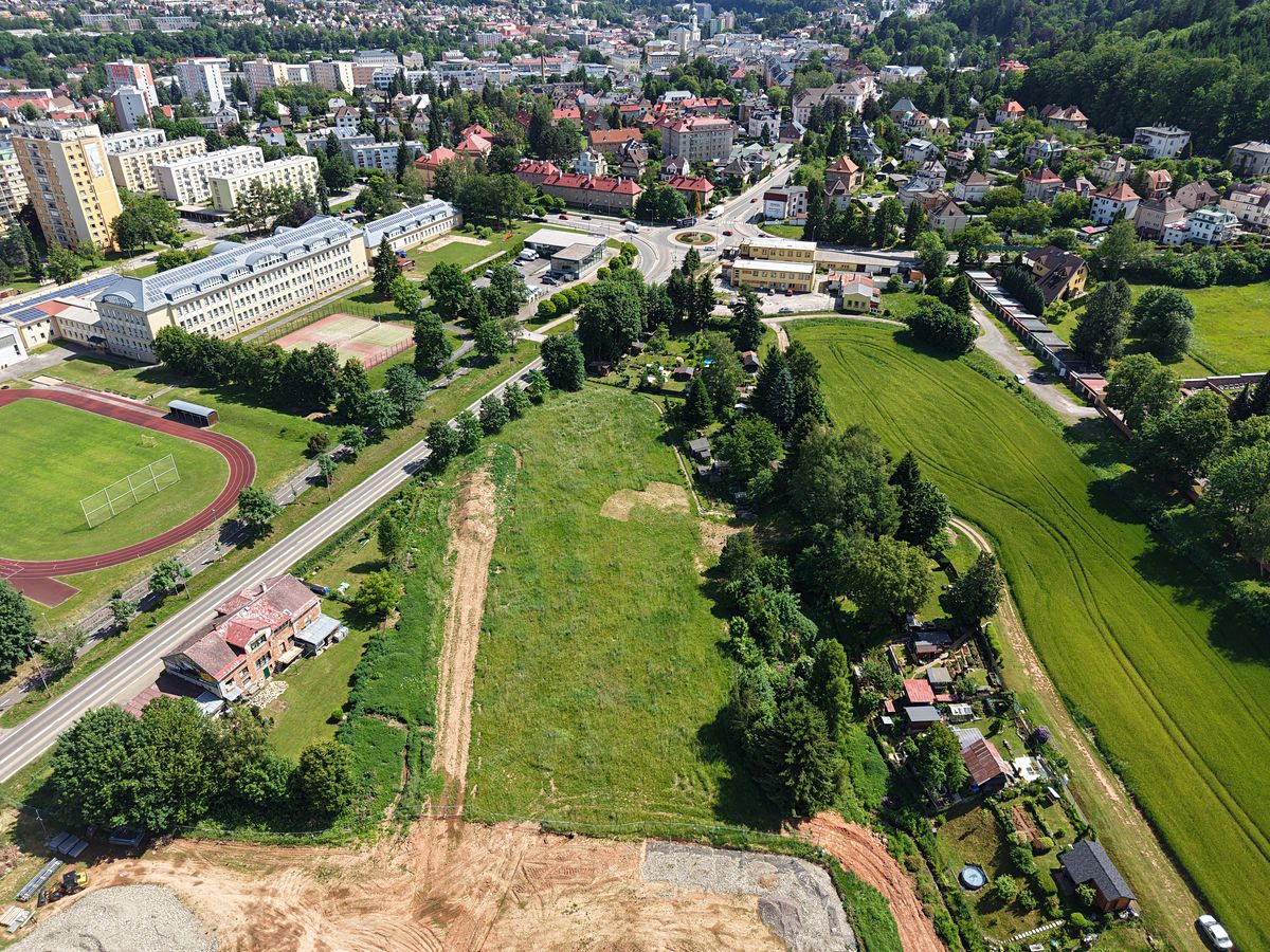Prodej komerčního pozemku 5970 m²
