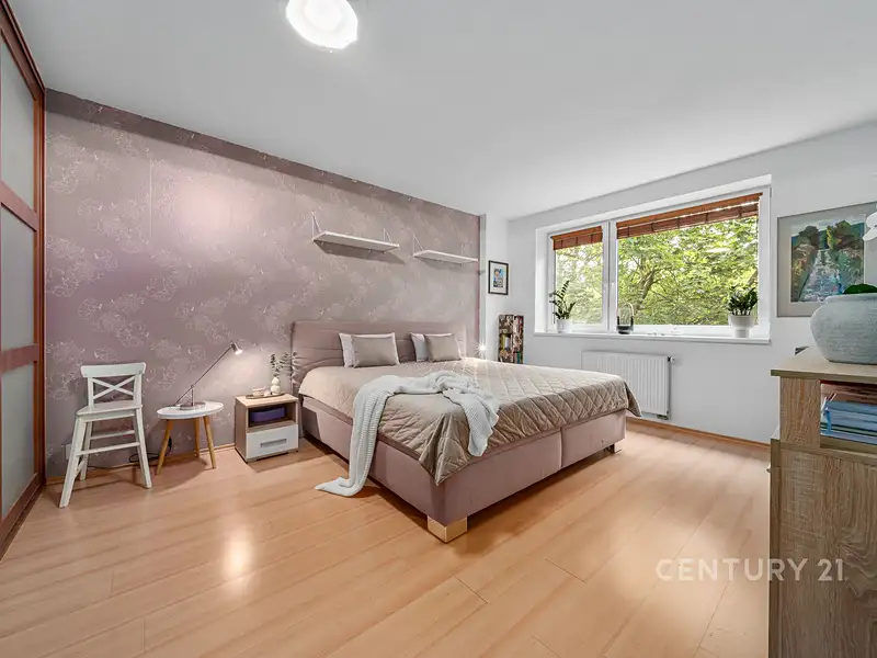Prodej bytu 3+kk 79 m², Praha – náhled fotky 1