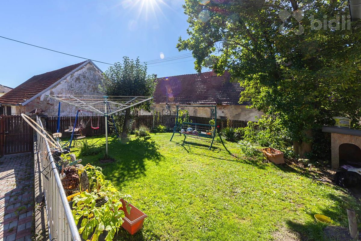 Prodej rodinného domu 415 m², pozemek 888 m² – fotografie 5