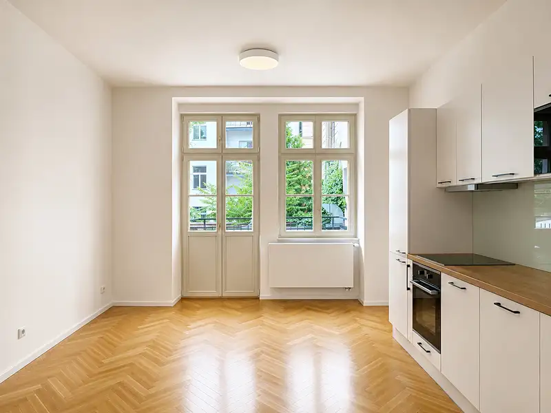 Pronájem bytu 1+kk 36 m², Praha – náhled fotky 1