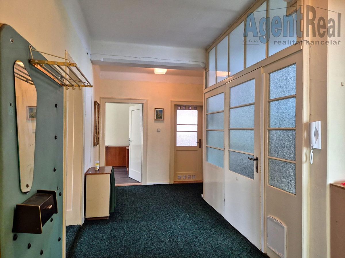 Prodej vícegeneračního domu 330 m², pozemek 757 m² – fotografie 4