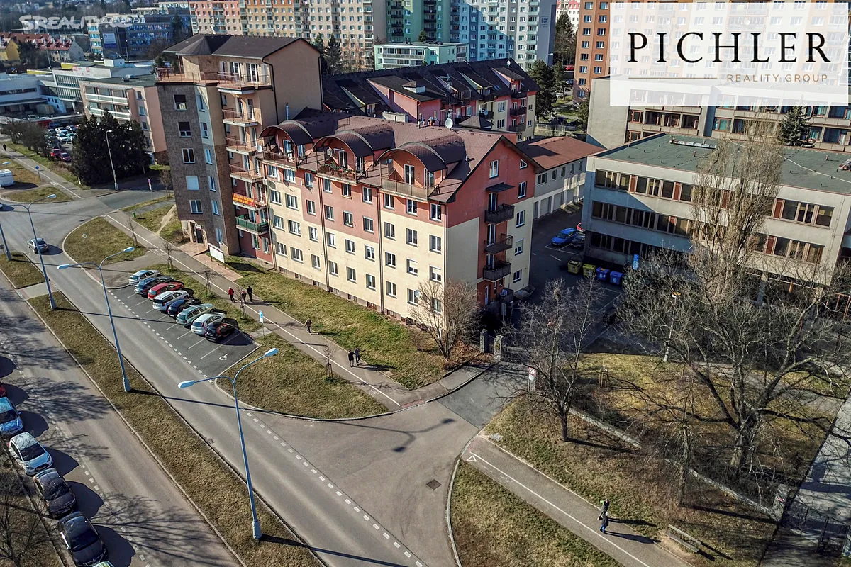 Pronájem bytu 2+kk 42 m² – pohled 2