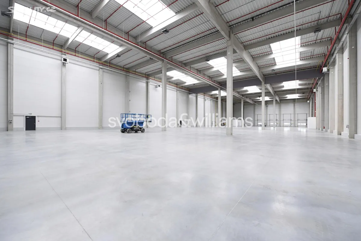 Pronájem skladového prostoru 3481 m² – pohled 4