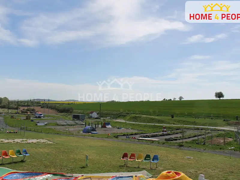 Pronájem komerční nemovitosti 43662 m², Třebovle – náhled fotky 1