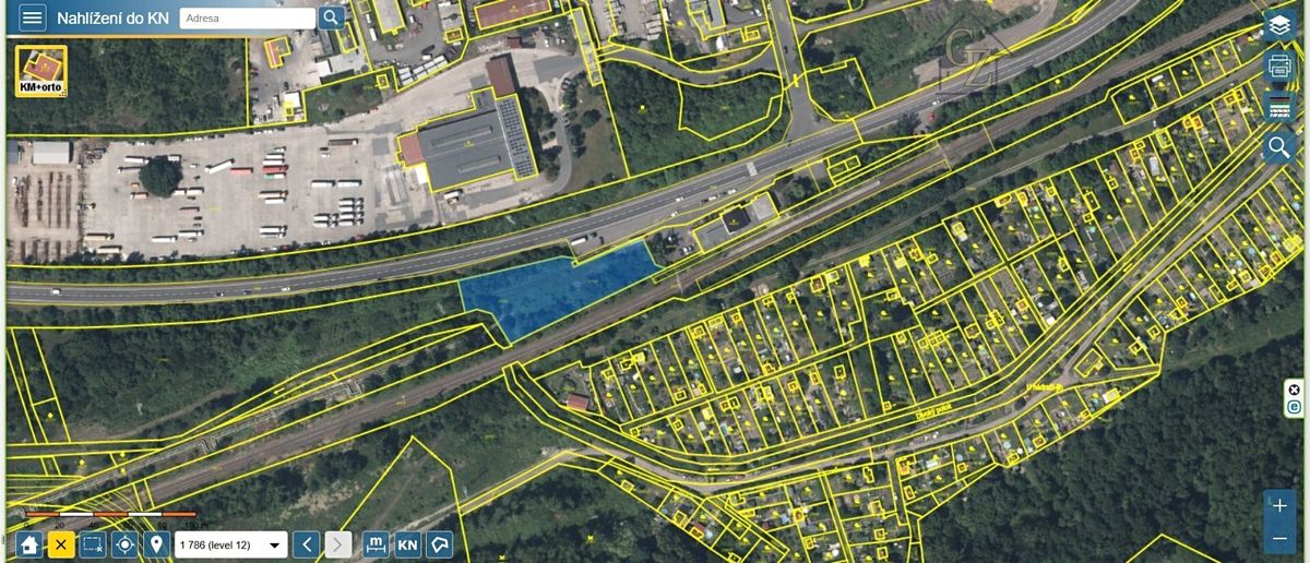 Prodej komerčního pozemku 3361 m²