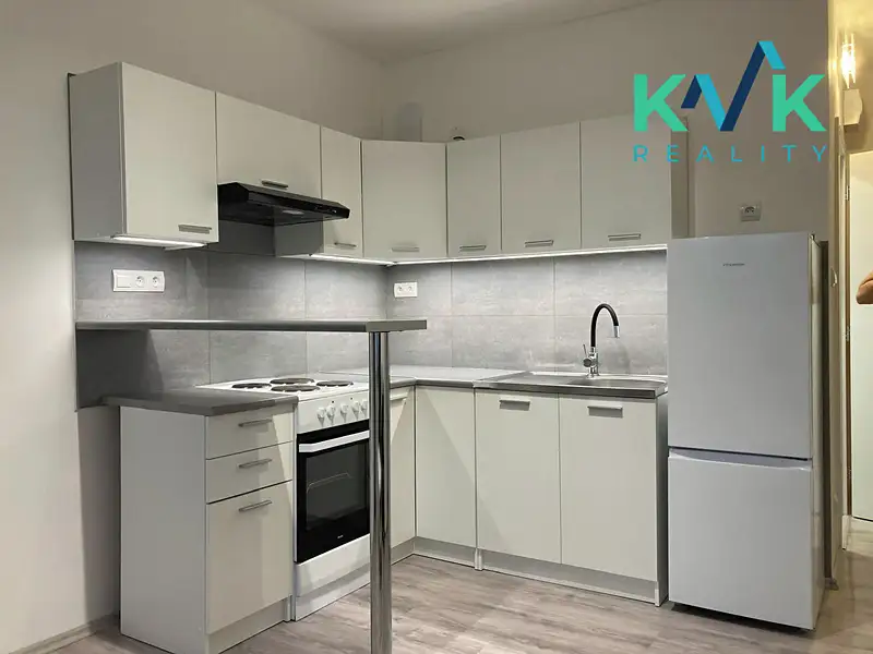 Prodej bytu 1+kk 19 m², Chodov – náhled fotky 1