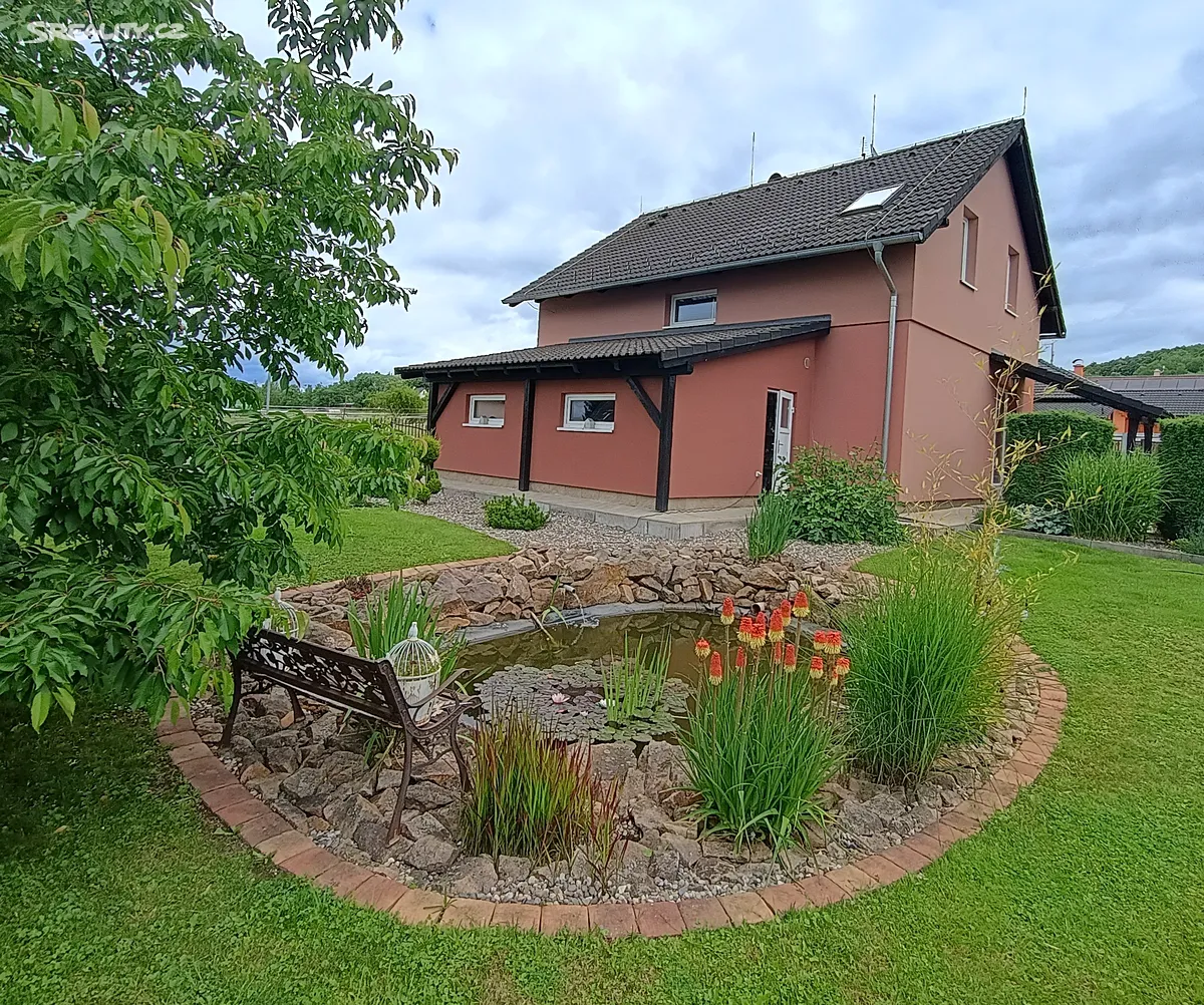 Prodej rodinného domu 144 m², pozemek 709 m², Lada