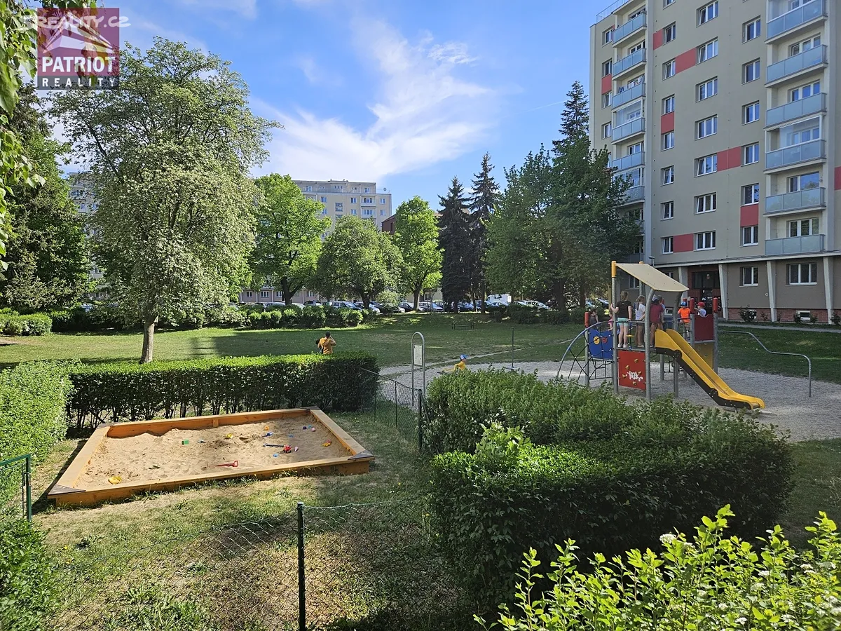 Prodej bytu 3+1 74 m² – pohled 2
