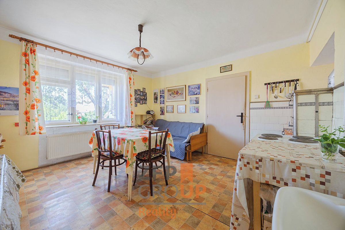 Prodej rodinného domu 193 m², pozemek 1906 m² – fotografie 5