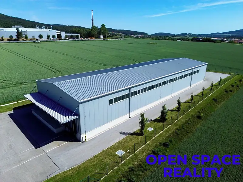 Pronájem skladového prostoru 1000 m², Český Krumlov – náhled fotky 1