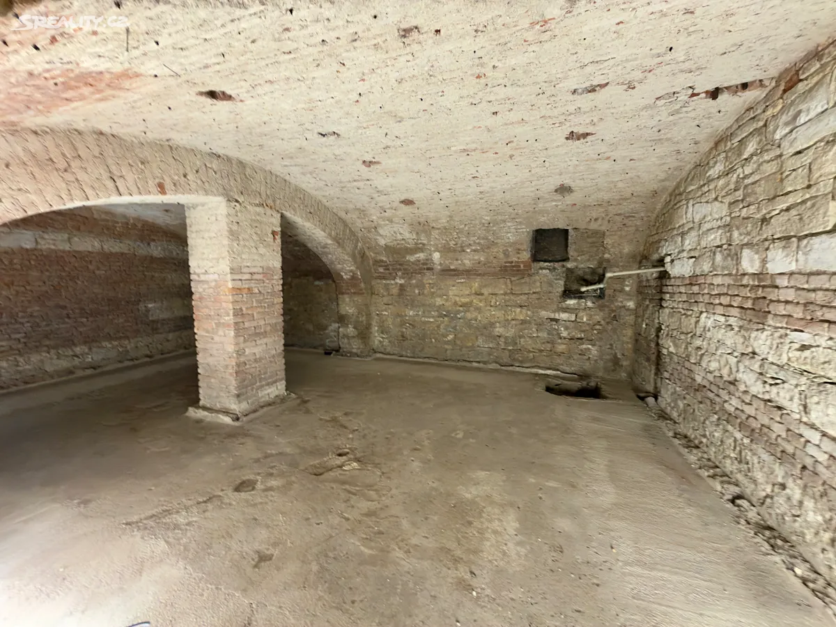 Prodej obchodního prostoru 151 m² – pohled 4