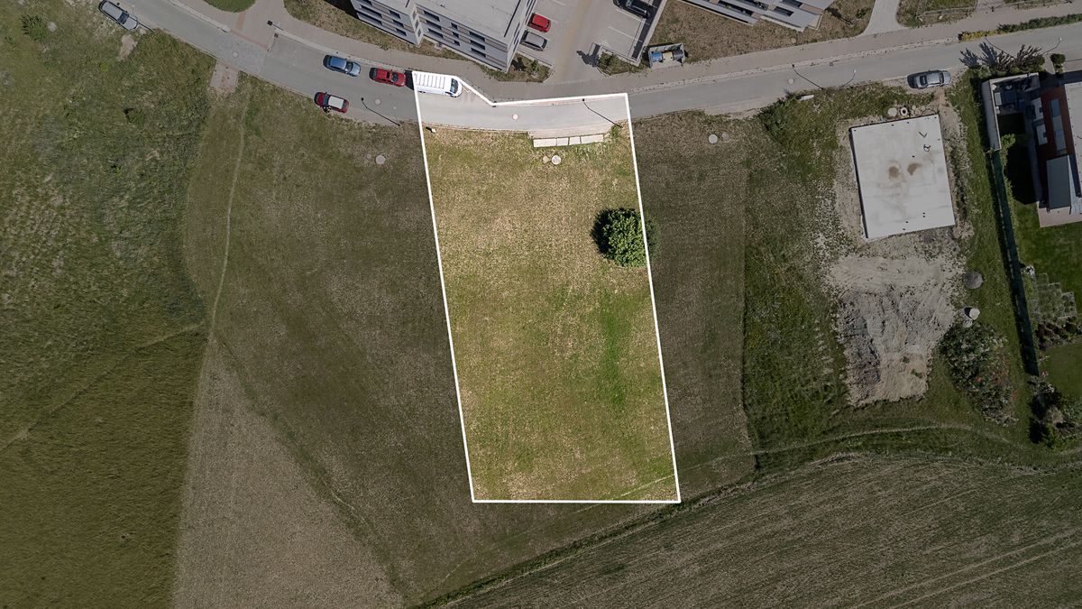 Prodej stavebního pozemku 1214 m² – fotografie 3