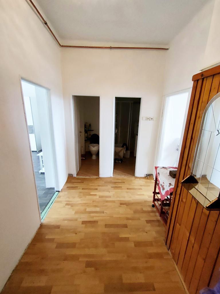 Pronájem bytu 2+1 65 m² – fotografie 4