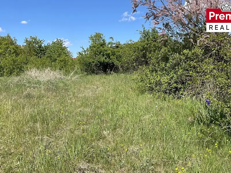 Prodej zahrady 2423 m², Znojmo – náhled fotky 2