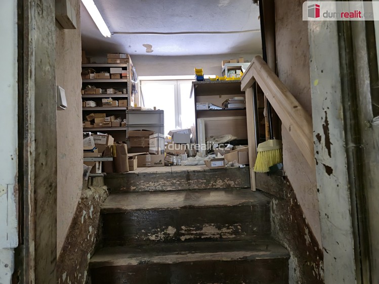 Комерційне приміщення на продаж, 340 м² (33 з 40)
