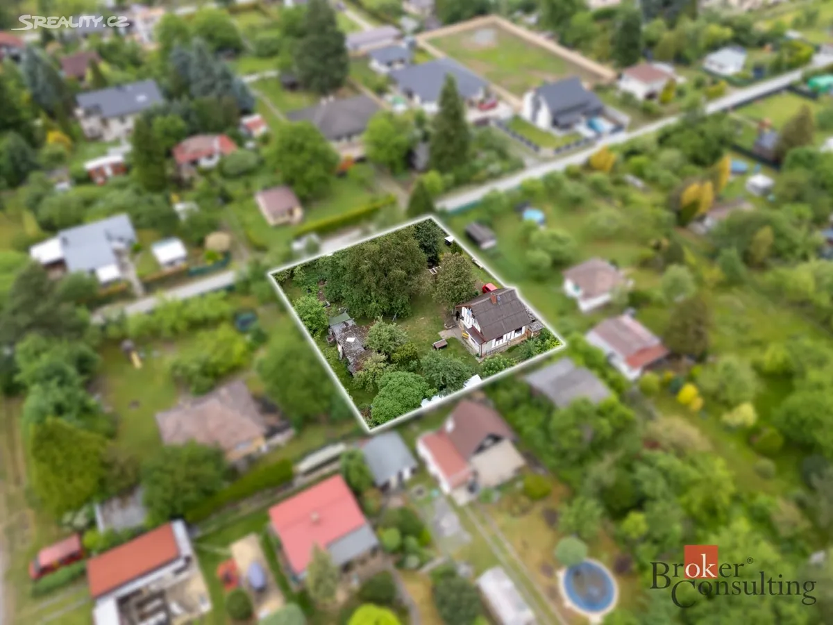 Prodej stavebního pozemku 1049 m², Plzeň