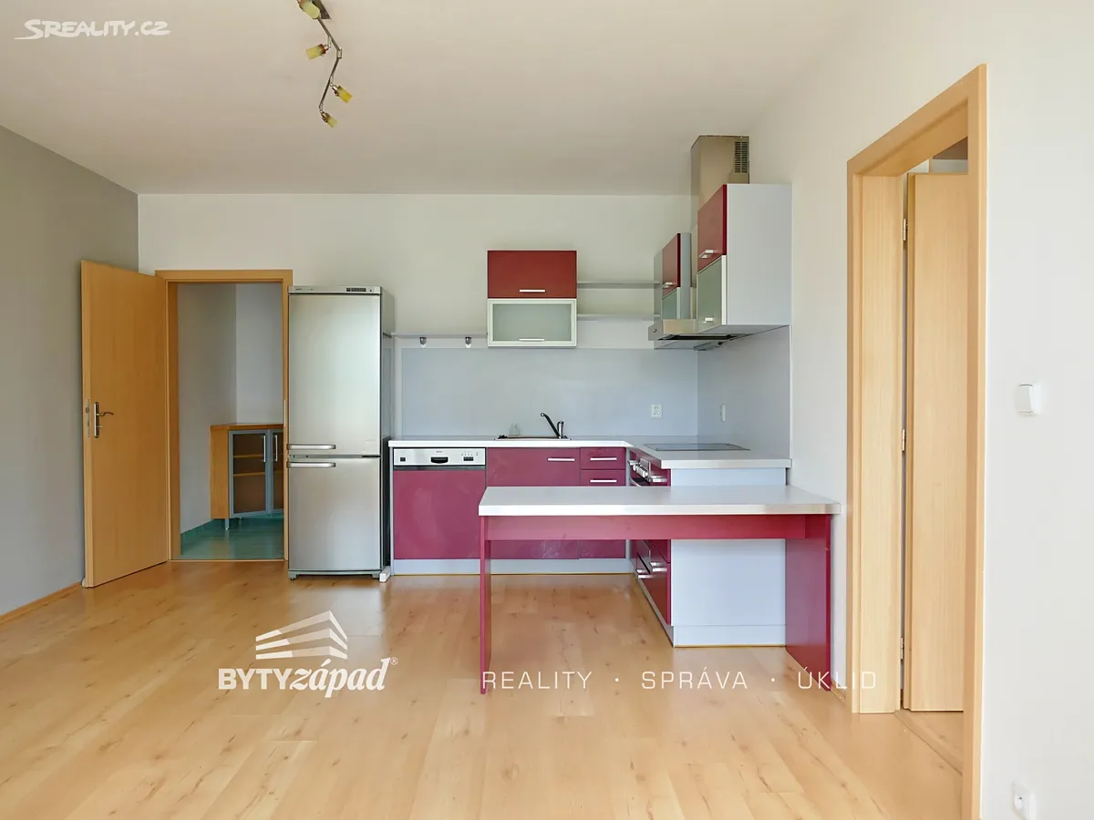 Pronájem bytu 2+kk 54 m² – pohled 6