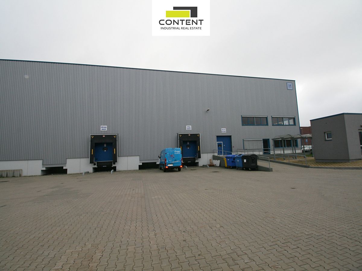 Pronájem skladového prostoru 1757 m²