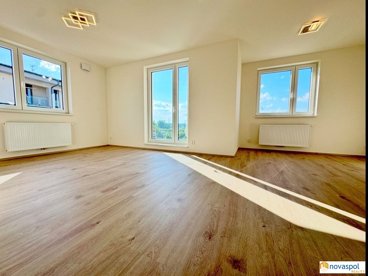 Pronájem bytu 2+kk 61 m²