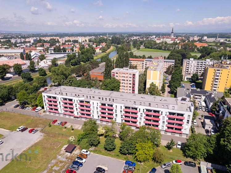 Prodej bytu 4+kk, 87 m² (1 z 27)