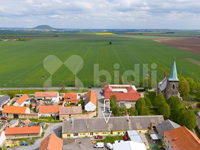 Prodej výrobní haly, prostoru 890 m²