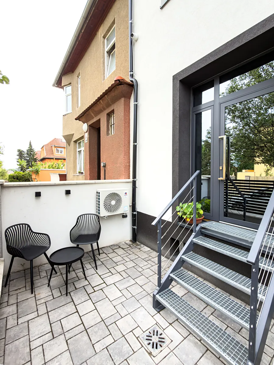 Pronájem bytu 1+kk 22 m² – pohled 2