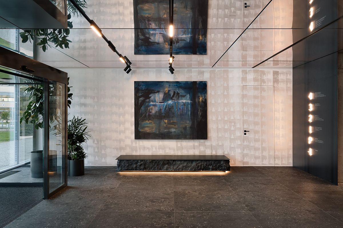 Pronájem kanceláře 700 m² – fotografie 3