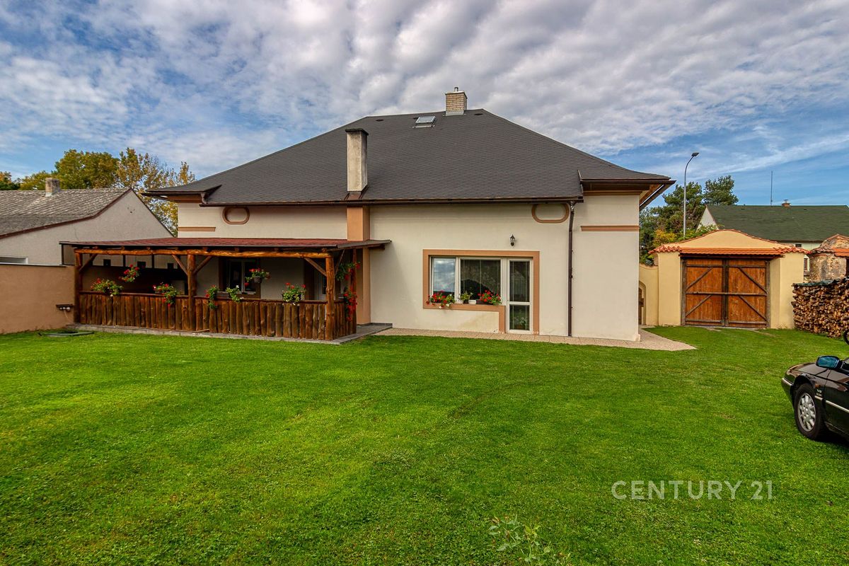Prodej rodinného domu 117 m², pozemek 600 m² – fotografie 2
