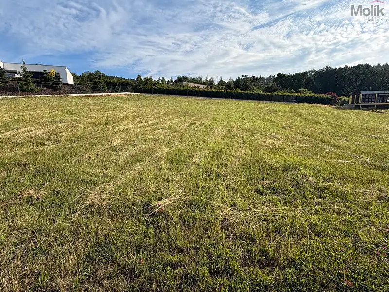 Prodej stavebního pozemku 1009 m², Málkov – náhled fotky 3